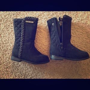 Tahari toddler boots